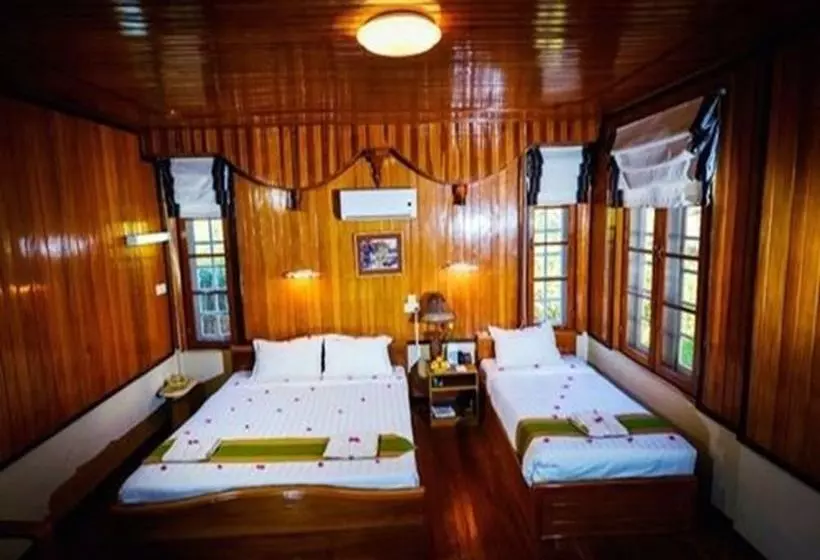 هتل Pine Hill Resort