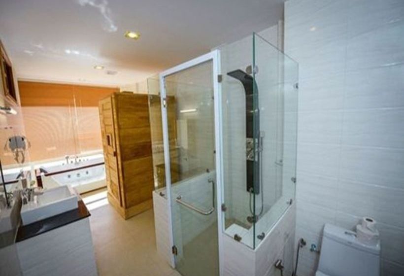 هتل Pine Hill Resort