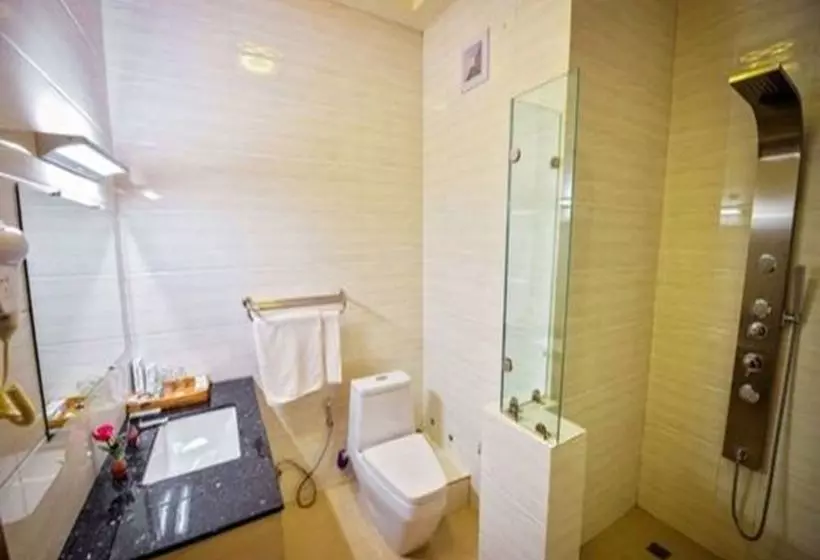 هتل Pine Hill Resort