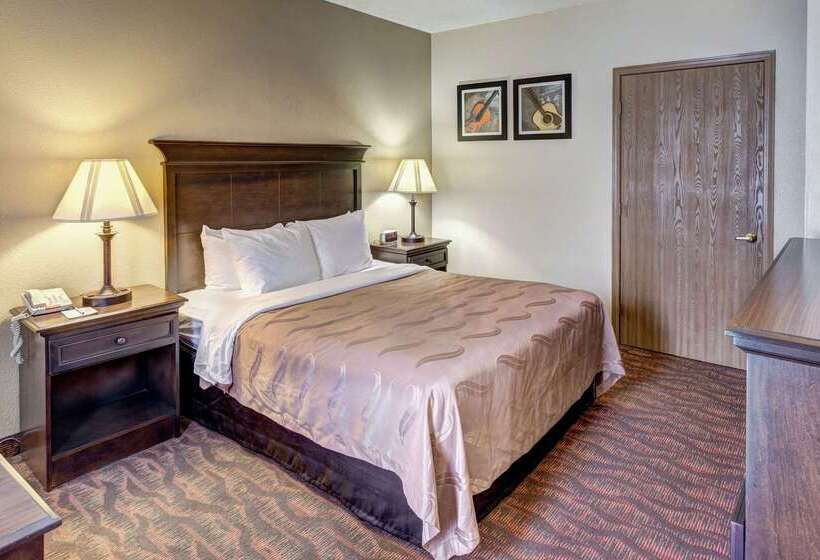 בית מלון כפרי Quality Inn West