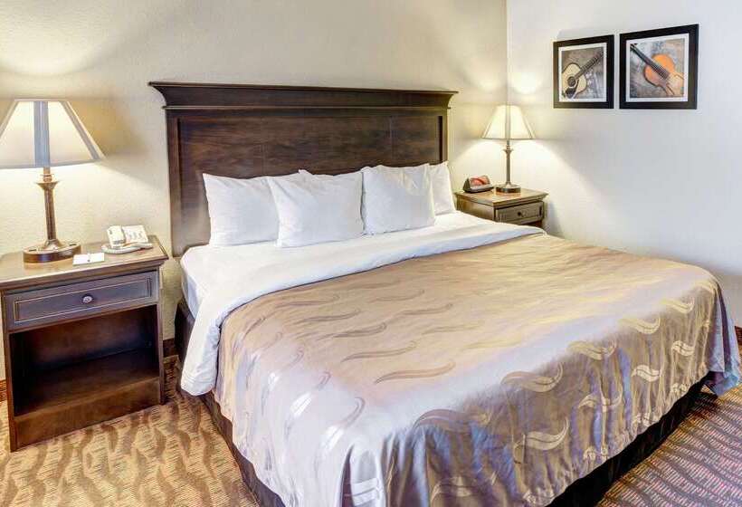 בית מלון כפרי Quality Inn West