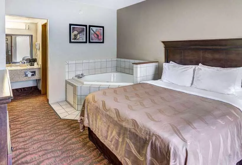 هتل Quality Inn West