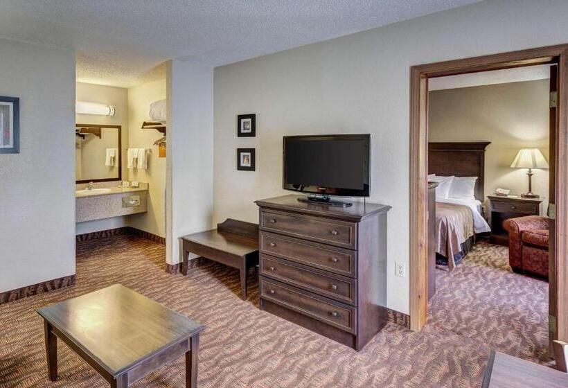 בית מלון כפרי Quality Inn West