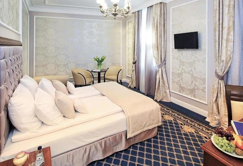 Gertrude Hotel Self Check In