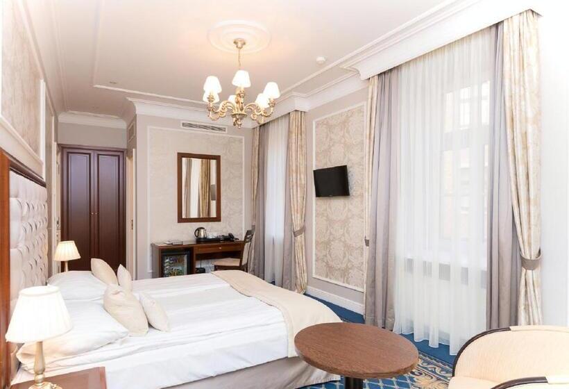 Gertrude Hotel Self Check In