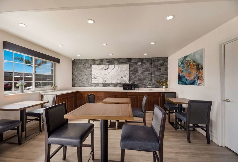 ホテル Comfort Inn