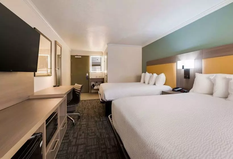 בית מלון כפרי Comfort Inn