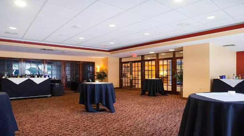 The Barrymore Hotel Tampa Riverwalk