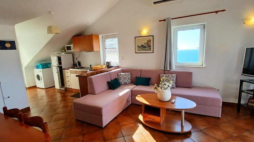 בית מלון כפרי Villa Elly