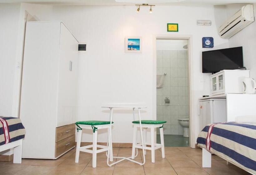 בית מלון כפרי Villa Elly