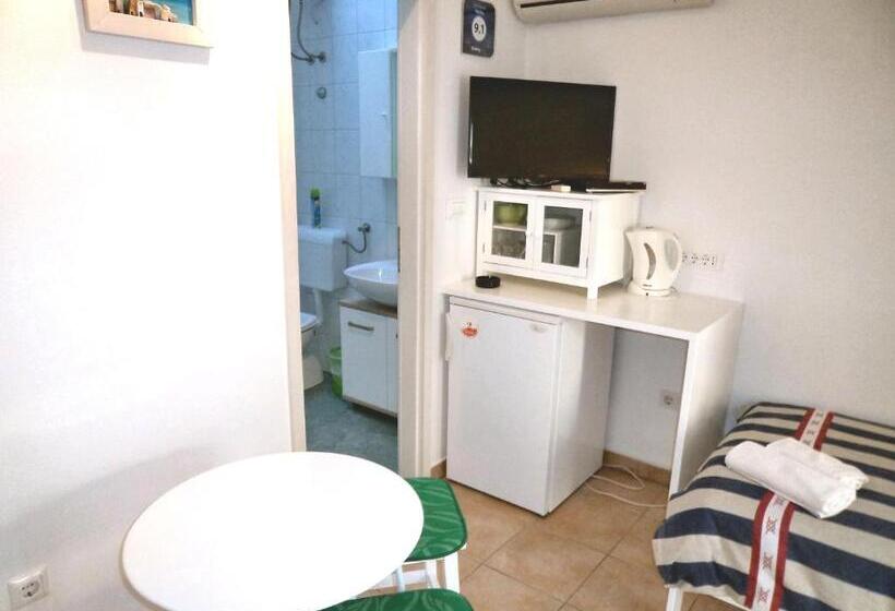 בית מלון כפרי Villa Elly