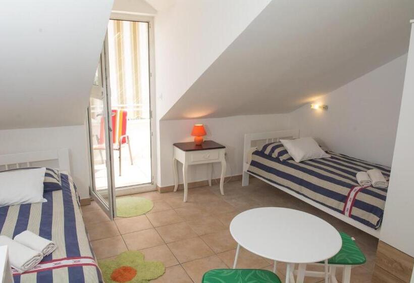 בית מלון כפרי Villa Elly