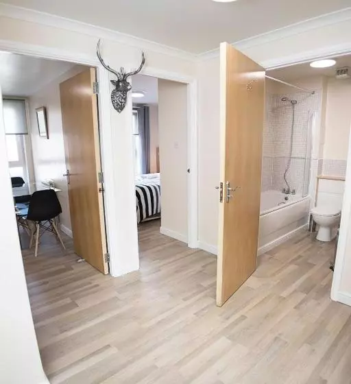 Lochend Serviced Apartments