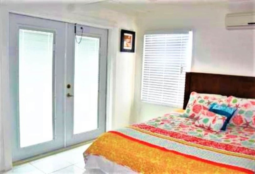 پانسیون Great Exuma Beachouse