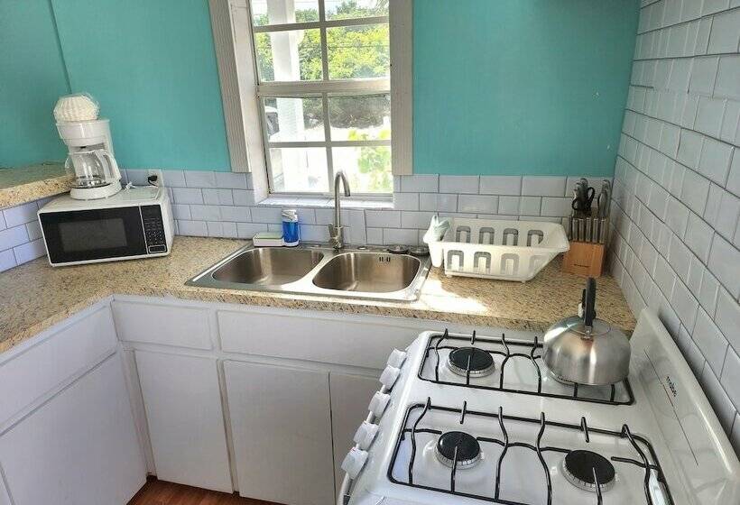 پانسیون Great Exuma Beachouse