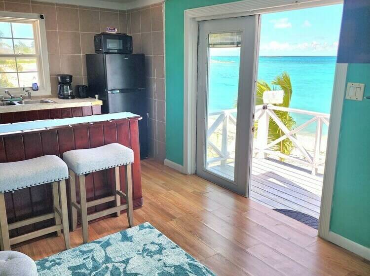 پانسیون Great Exuma Beachouse