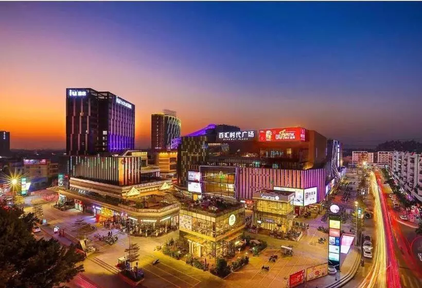 Iu Hotels·zhongshan Xiaolan Parkway Plaza