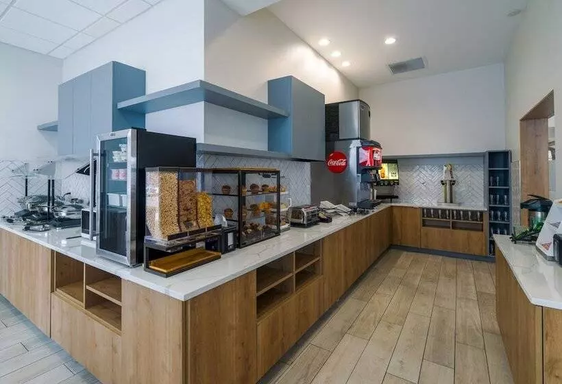 Hotelli Staybridge Suites   Louisville   Expo Center, An Ihg