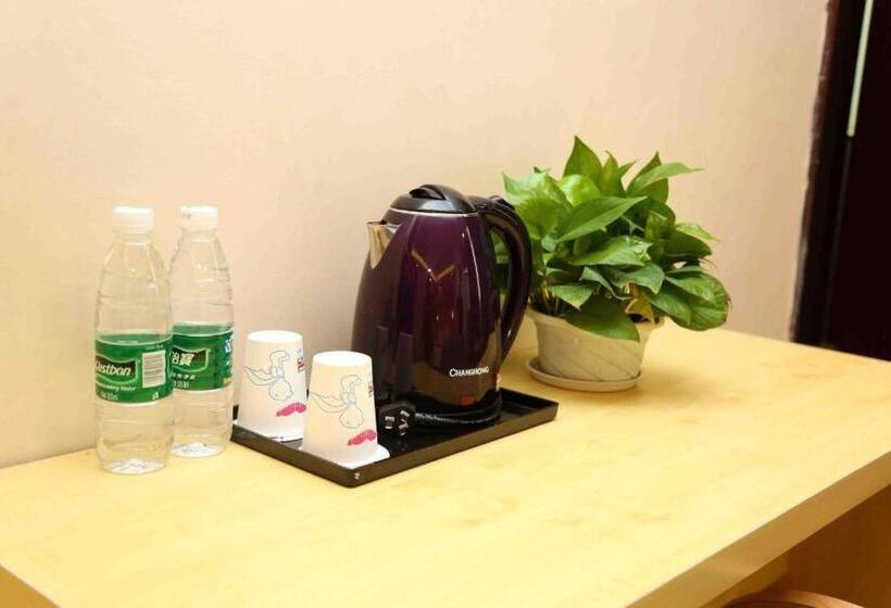 Pai Hotels Yangjiang Baili Plaza Bus Terminal