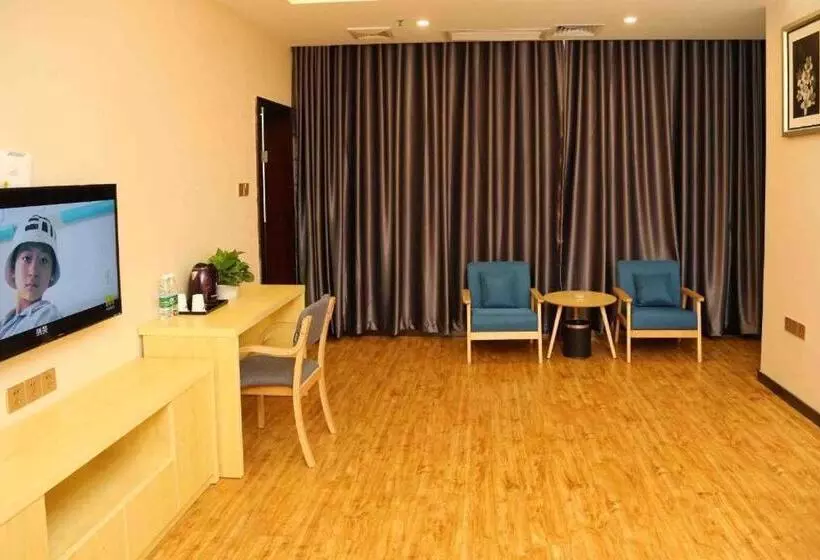 Pai Hotels Yangjiang Baili Plaza Bus Terminal