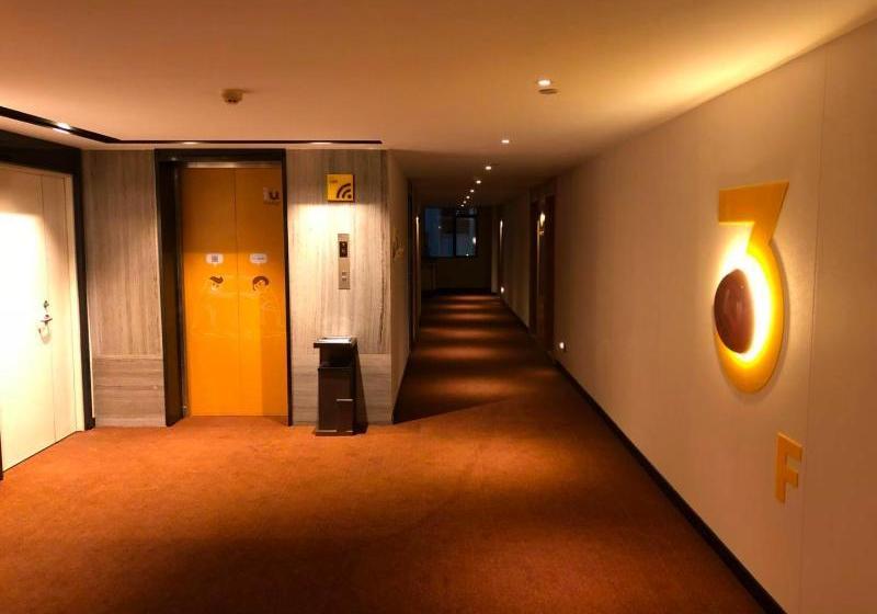 Iu Hotels Hezhou City Government Plaza