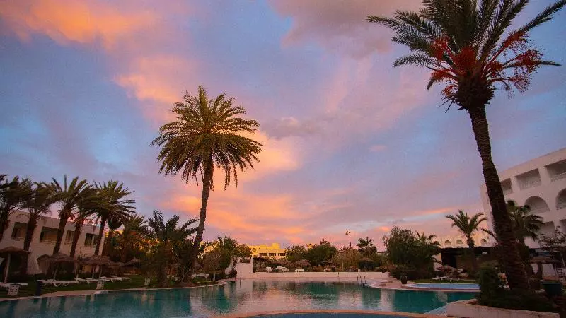 Aquaterra Bahia Beach Hotel