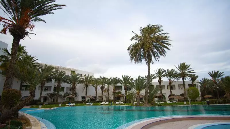 Aquaterra Bahia Beach Hotel