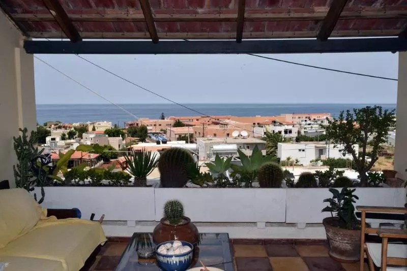 Отель Alexandros