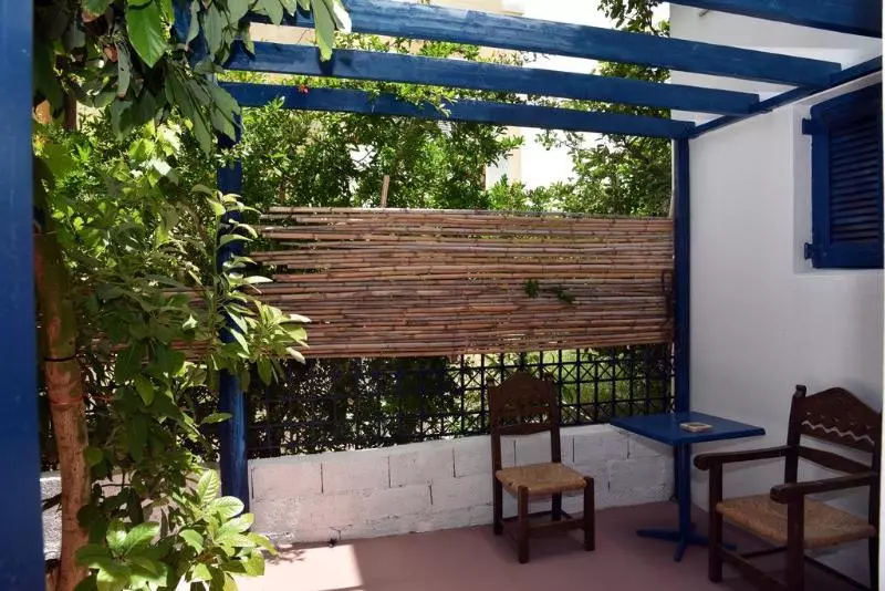 Отель Alexandros