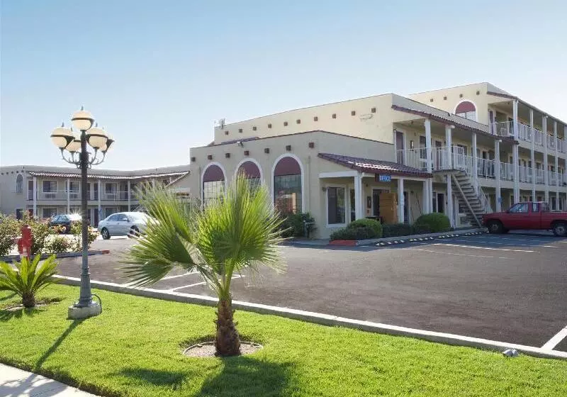 酒店 Americas Best Value Inn   Milpitas