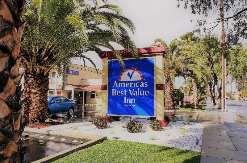 酒店 Americas Best Value Inn   Milpitas