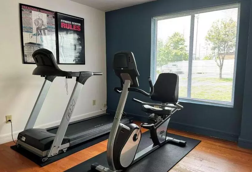 酒店 Baymont By Wyndham Indianapolis East