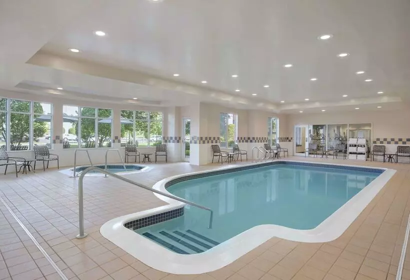 هتل Hilton Garden Inn Springfield, Ma