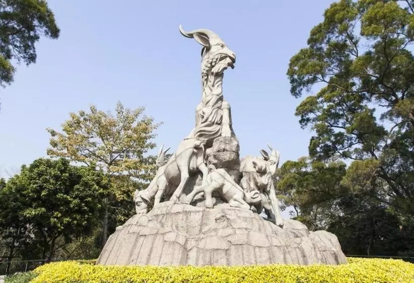 Hotel Jinzhou International Business