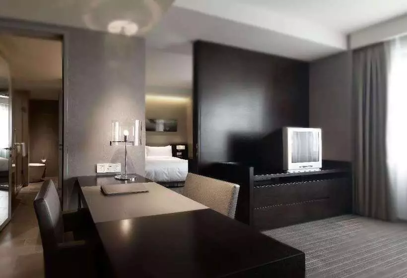 هتل Shanghai Parkyard