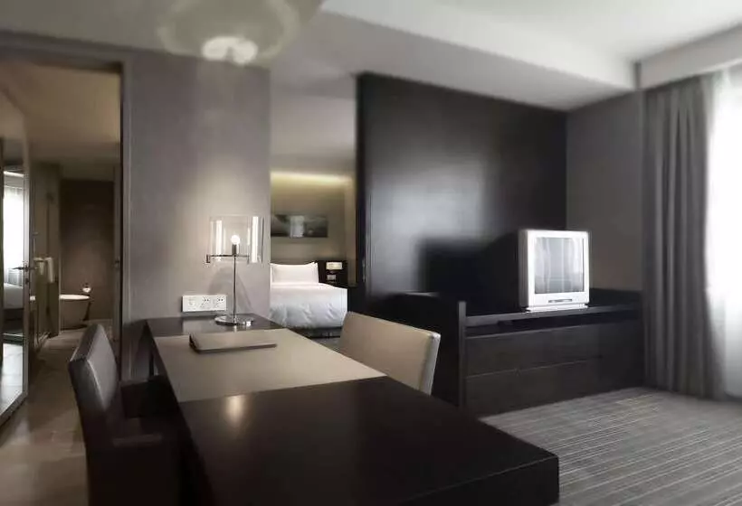 هتل Shanghai Parkyard