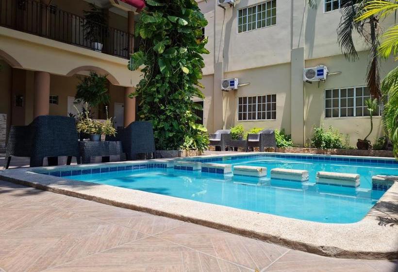 هتل Plaza Floresta