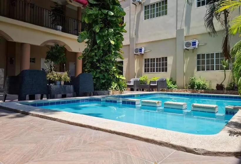 هتل Plaza Floresta