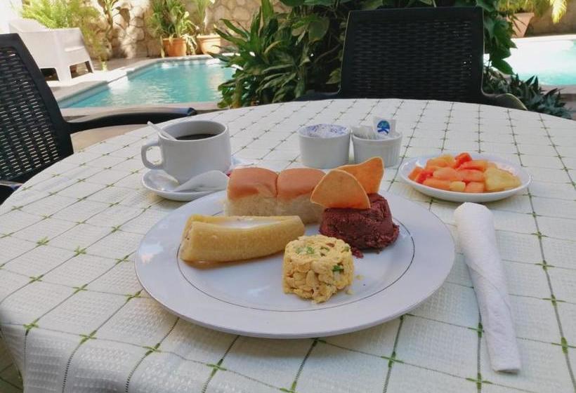 هتل Plaza Floresta