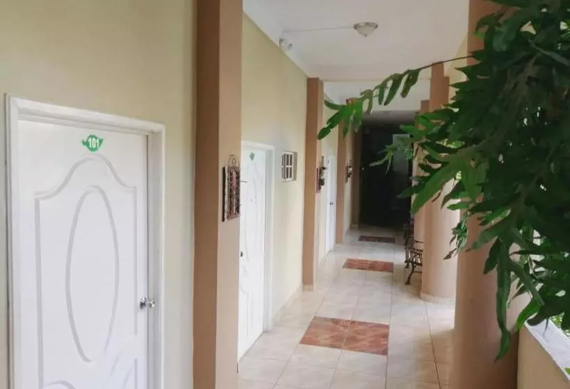 هتل Plaza Floresta