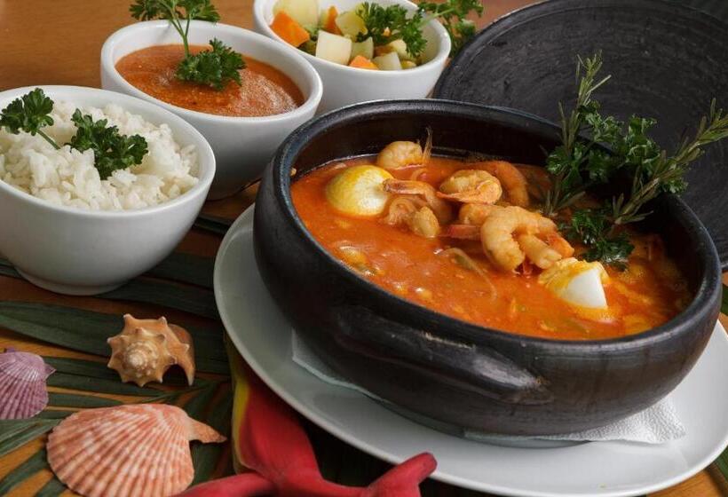 هتل Praia Dourada