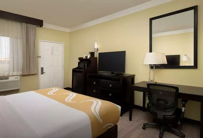 Отель Quality Inn & Suites Gallup I 40 Exit 20