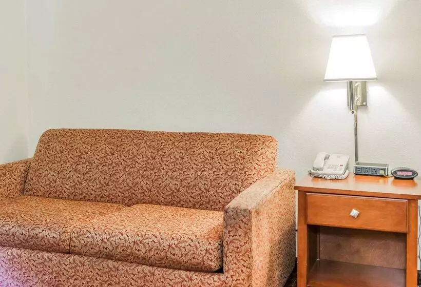 酒店 Baymont By Wyndham Indianapolis East