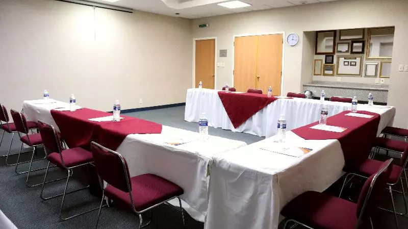 Отель Rio Vista Inn Business High Class Tampico