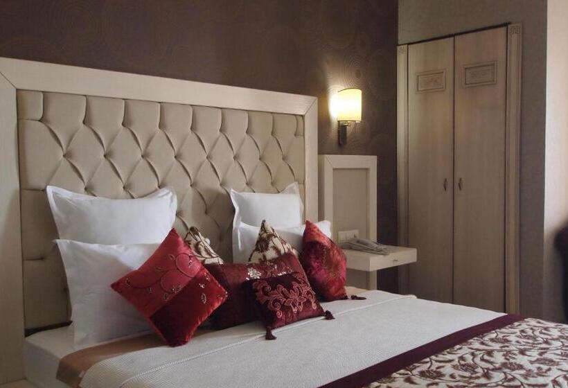 هتل Romance Beach