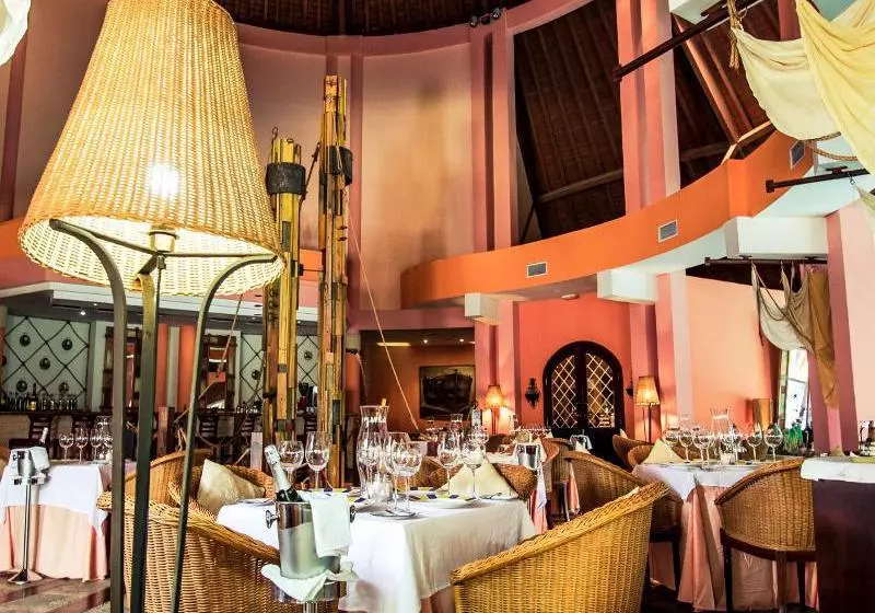 هتل Royalton Hicacos Resort & Spa - Adults Only