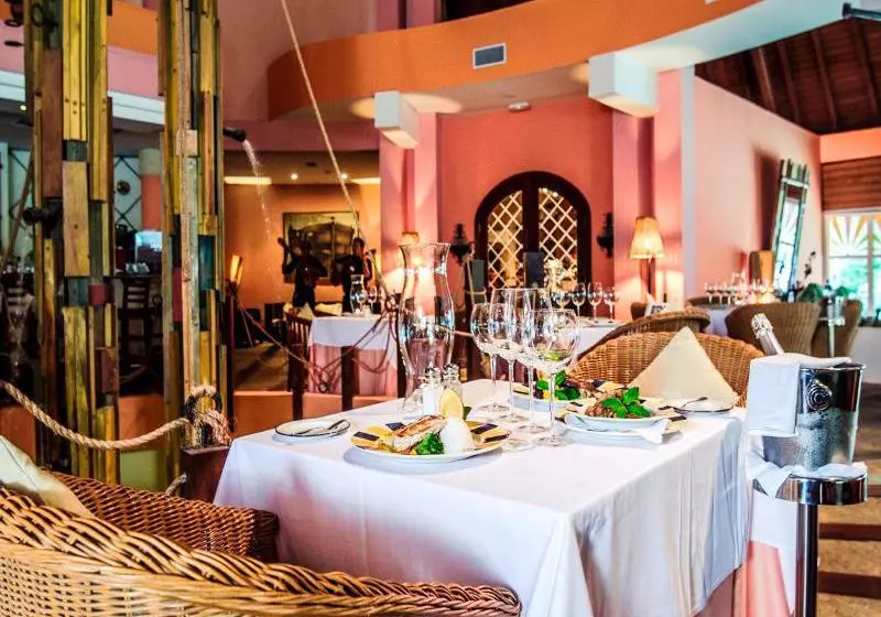 هتل Royalton Hicacos Resort & Spa - Adults Only