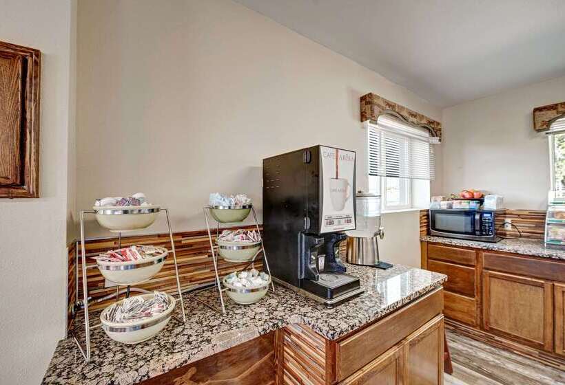 ホテル Suburban Studios Near Mesa Verde