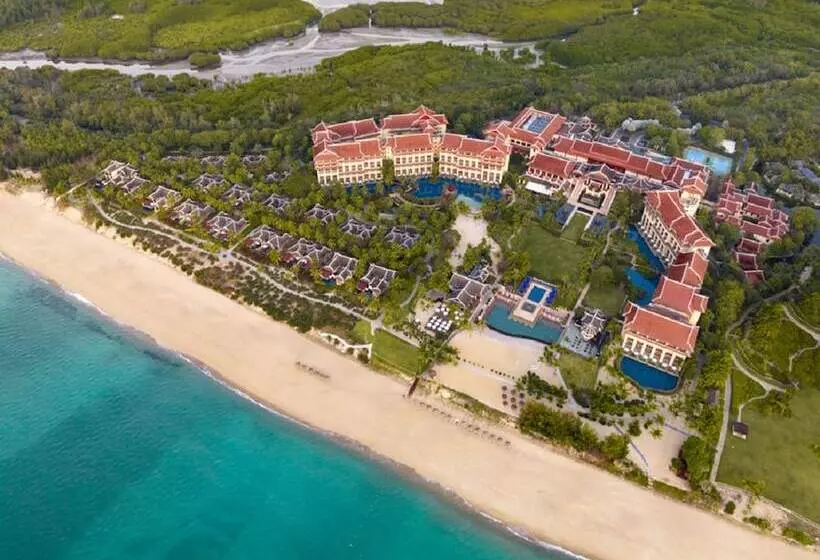 בית מלון כפרי The Ritzcarlton Sanya, Yalong Bay