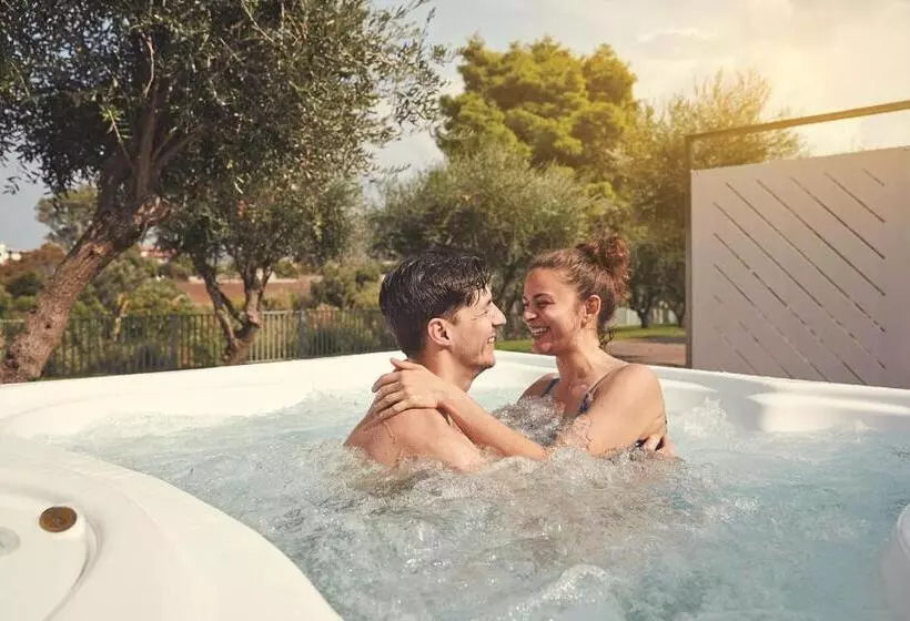 בית מלון כפרי Tui Blue Tropea